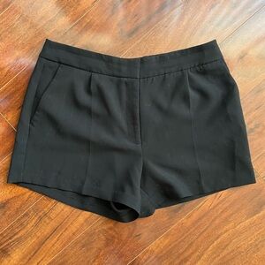 Dynamite Black Pleated Dress Shorts / Size 14 (Women’s)